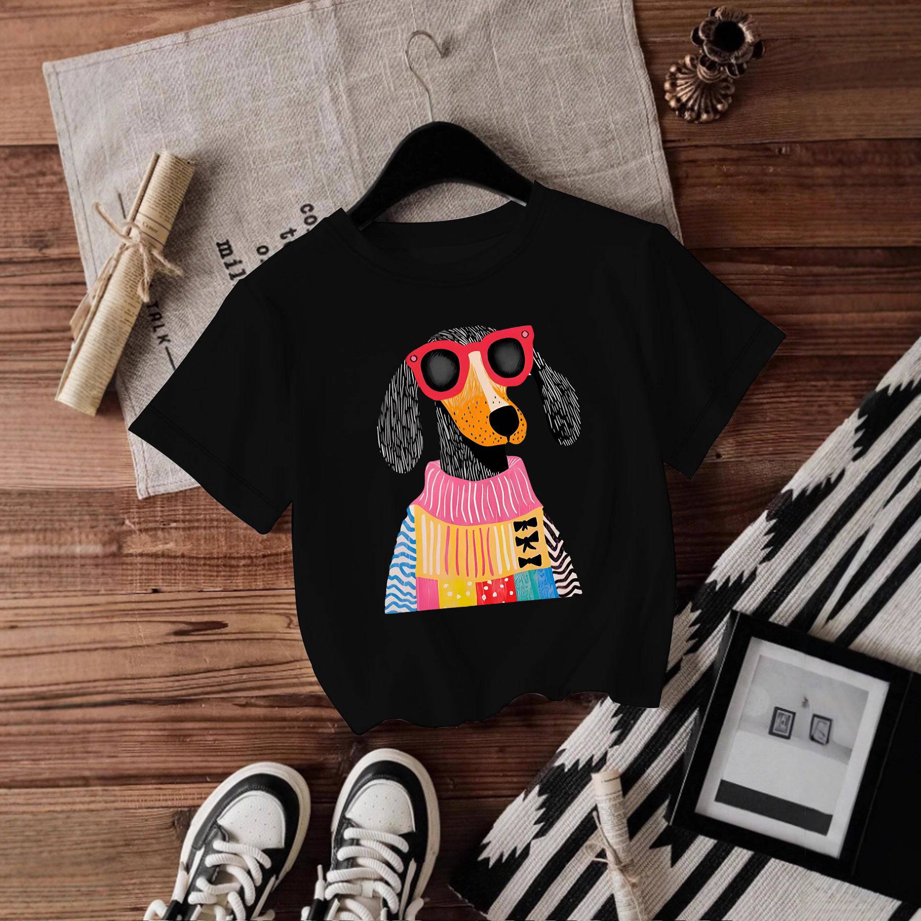 Eprolo female dog short-sleeved T-shirt, soft fabric, light pink color, designed for small dogs, casual pet apparel.