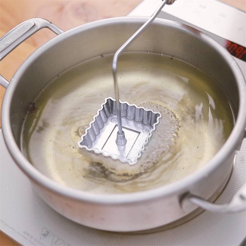 Eprolo aluminum alloy frying mould for baking, kitchen gadget with non-stick surface, ideal for creating various baked treats.
