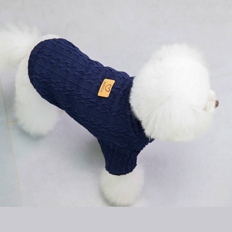 Small dog wearing eprolo Teddy pet clothing, cozy and stylish dog clothes for small pets, perfect for comfort and warmth.
